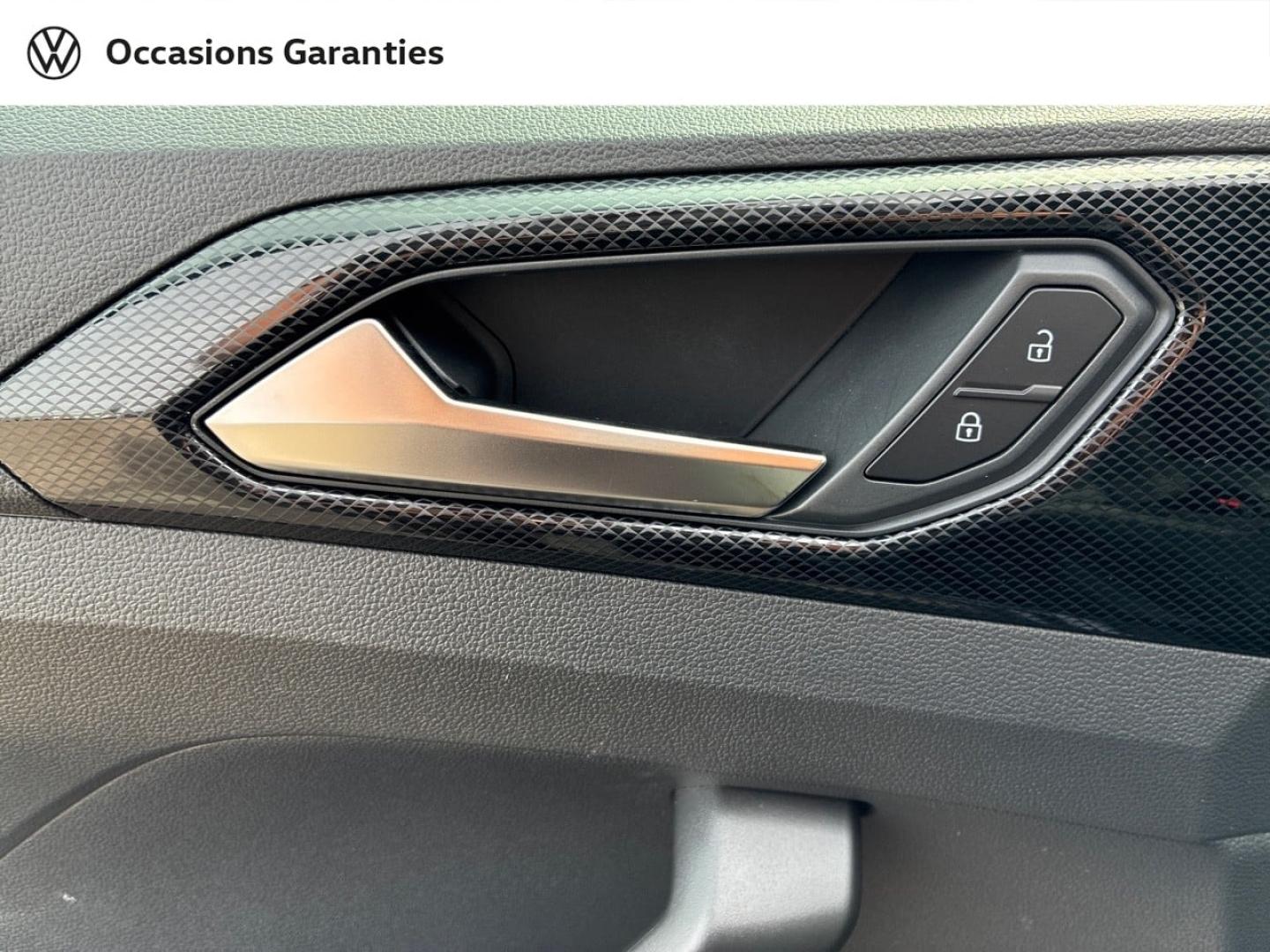 Voitures occasions VOLKSWAGEN T-CROSS VW Edition Clermont-Ferrand