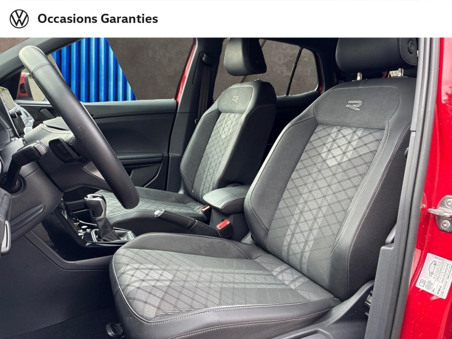 Voitures occasions VOLKSWAGEN T-CROSS R-Line Clermont-Ferrand