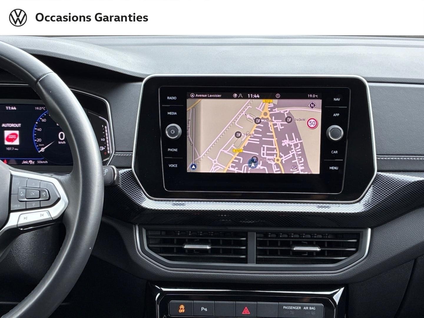 Voitures occasions VOLKSWAGEN T-CROSS R-Line Clermont-Ferrand