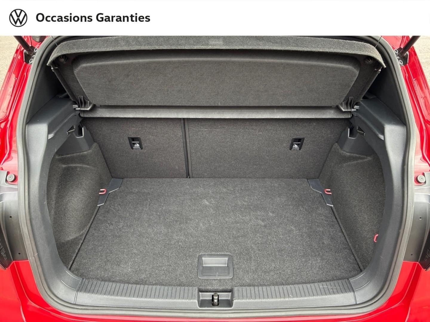 Voitures occasions VOLKSWAGEN T-CROSS R-Line Clermont-Ferrand