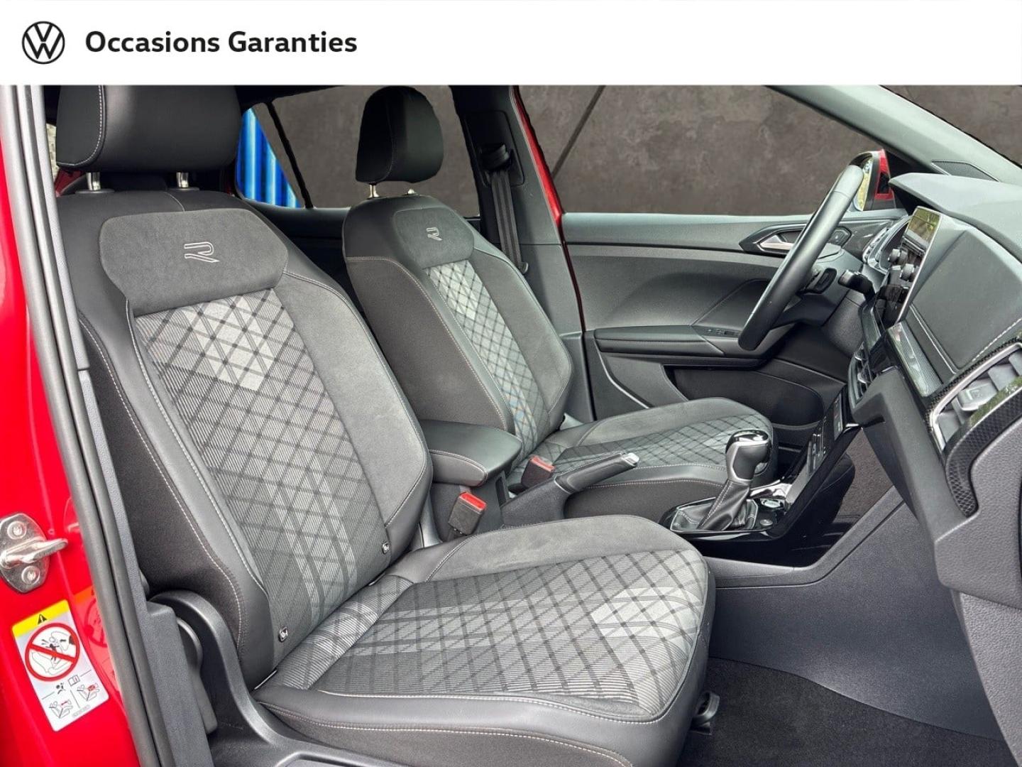 Voitures occasions VOLKSWAGEN T-CROSS R-Line Clermont-Ferrand