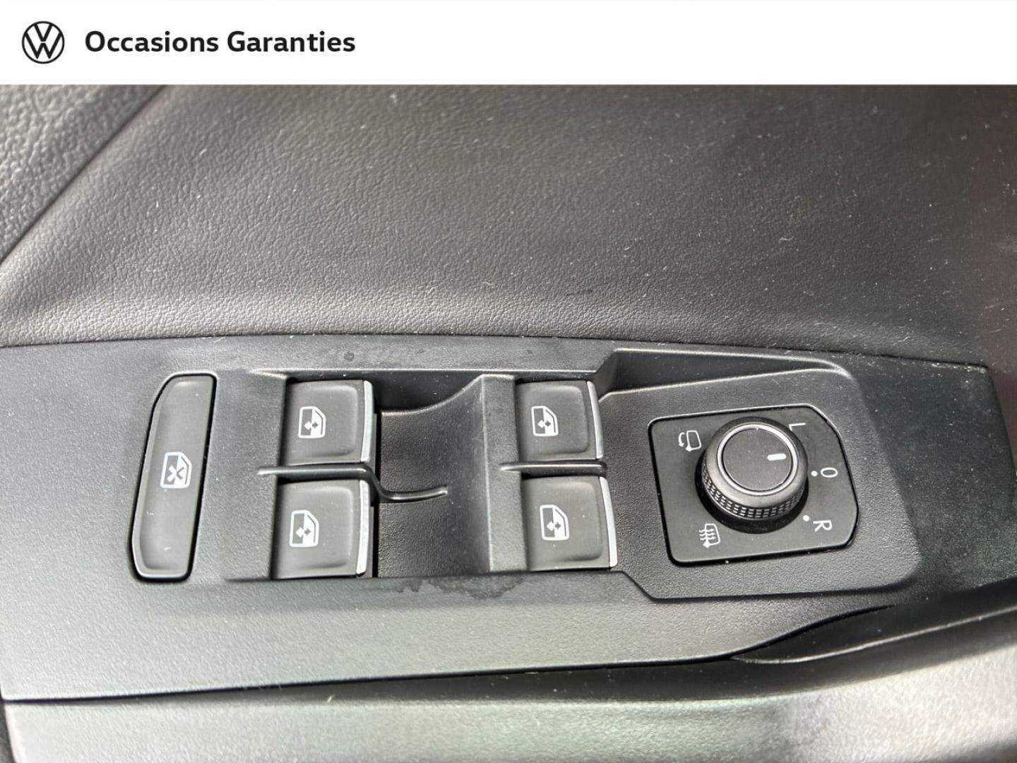 Voitures occasions VOLKSWAGEN T-CROSS R-Line Clermont-Ferrand