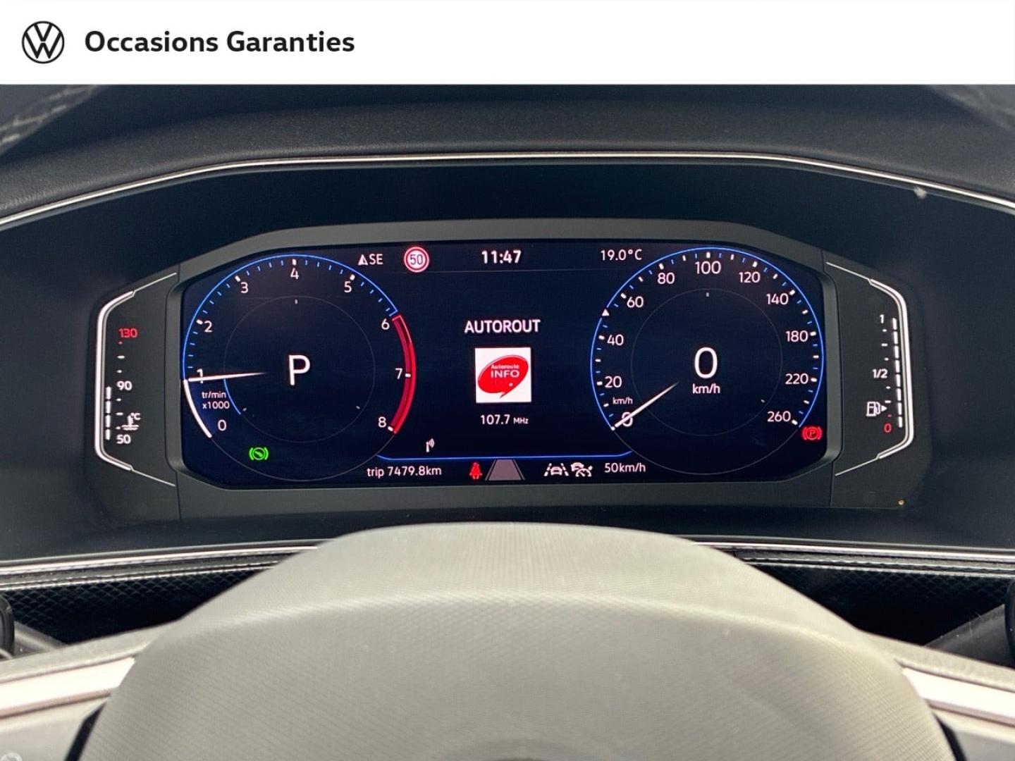 Voitures occasions VOLKSWAGEN T-CROSS R-Line Clermont-Ferrand