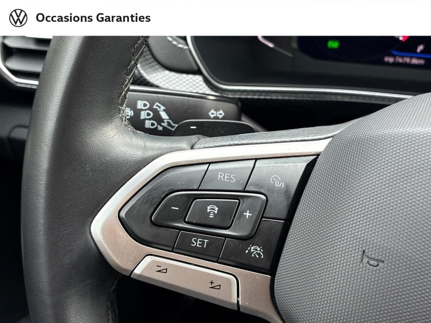 Voitures occasions VOLKSWAGEN T-CROSS R-Line Clermont-Ferrand