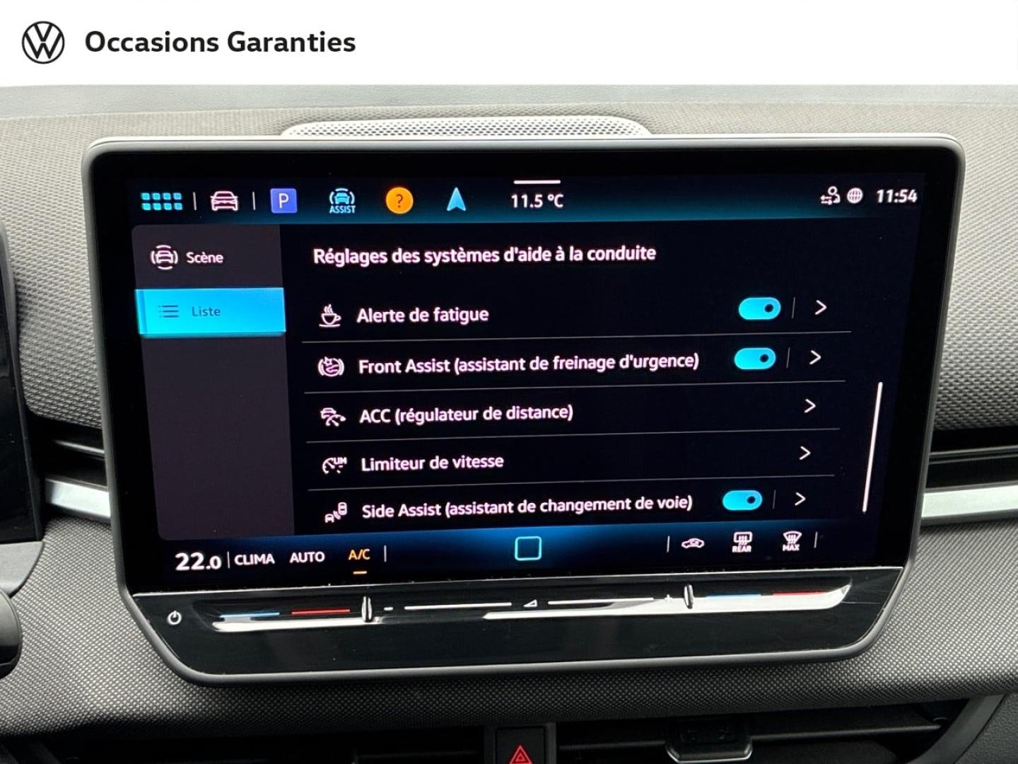Voitures occasions VOLKSWAGEN T-ROC Life Clermont-Ferrand