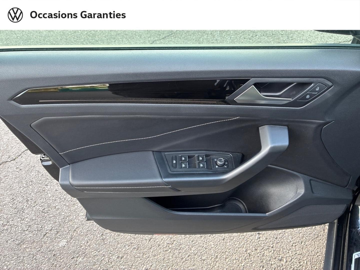 Voitures occasions VOLKSWAGEN T-ROC R-Line Clermont-Ferrand