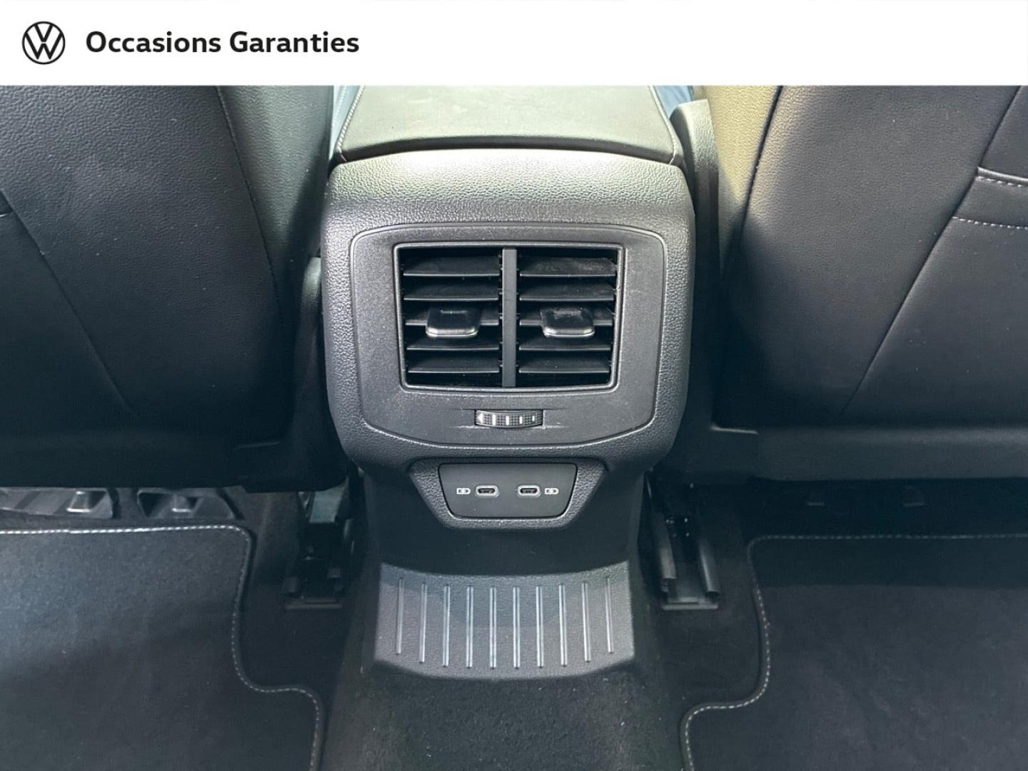 Voitures occasions VOLKSWAGEN T-ROC R-Line Clermont-Ferrand