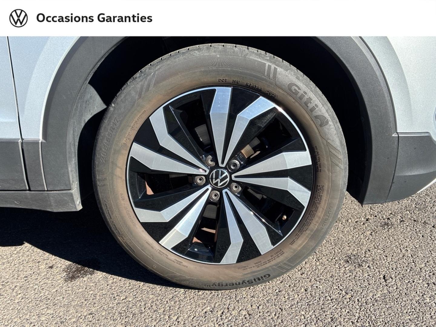 Voitures occasions VOLKSWAGEN T-CROSS Style Clermont-Ferrand