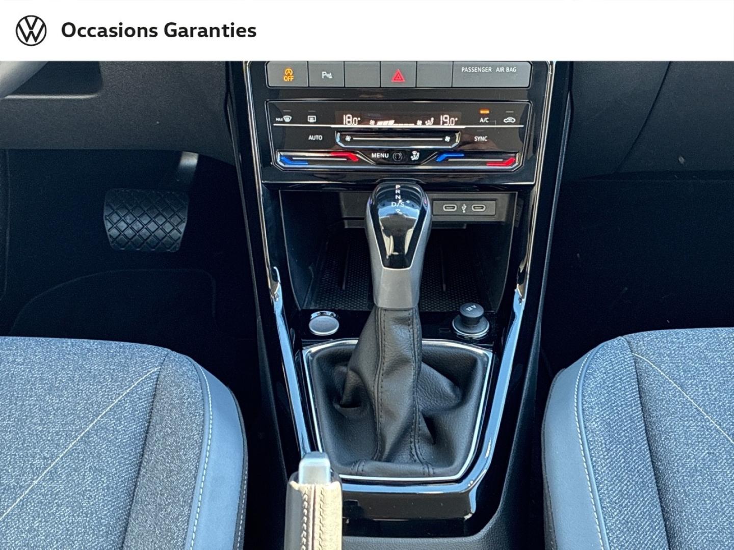 Voitures occasions VOLKSWAGEN T-CROSS Style Clermont-Ferrand