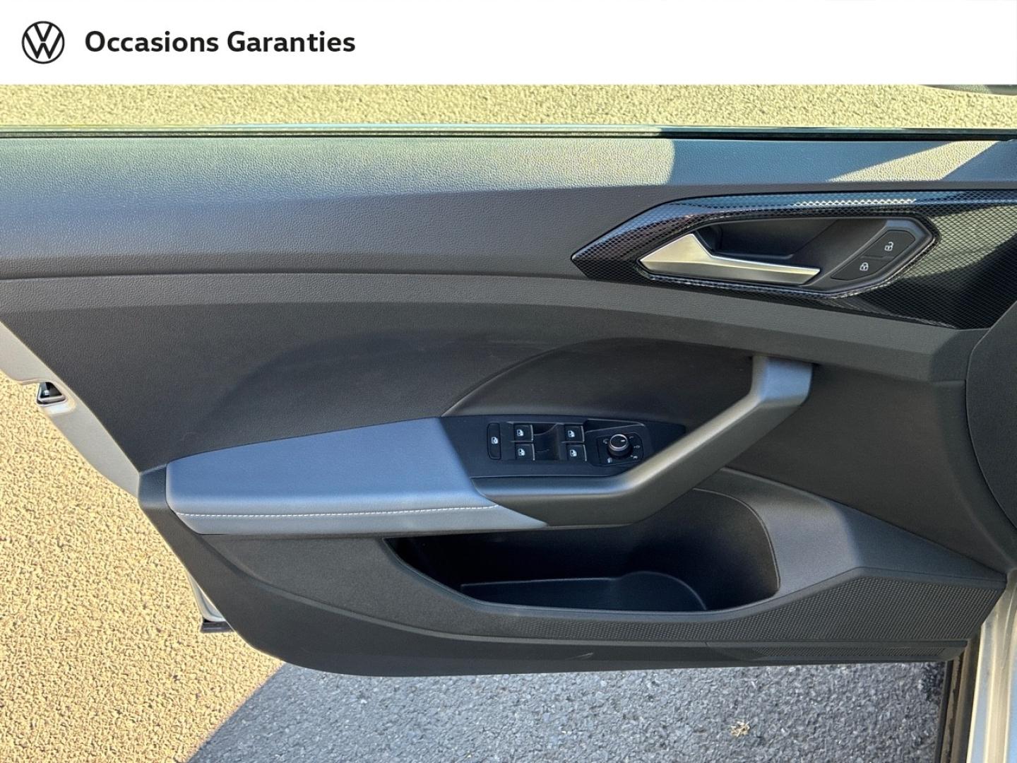 Voitures occasions VOLKSWAGEN T-CROSS Style Clermont-Ferrand