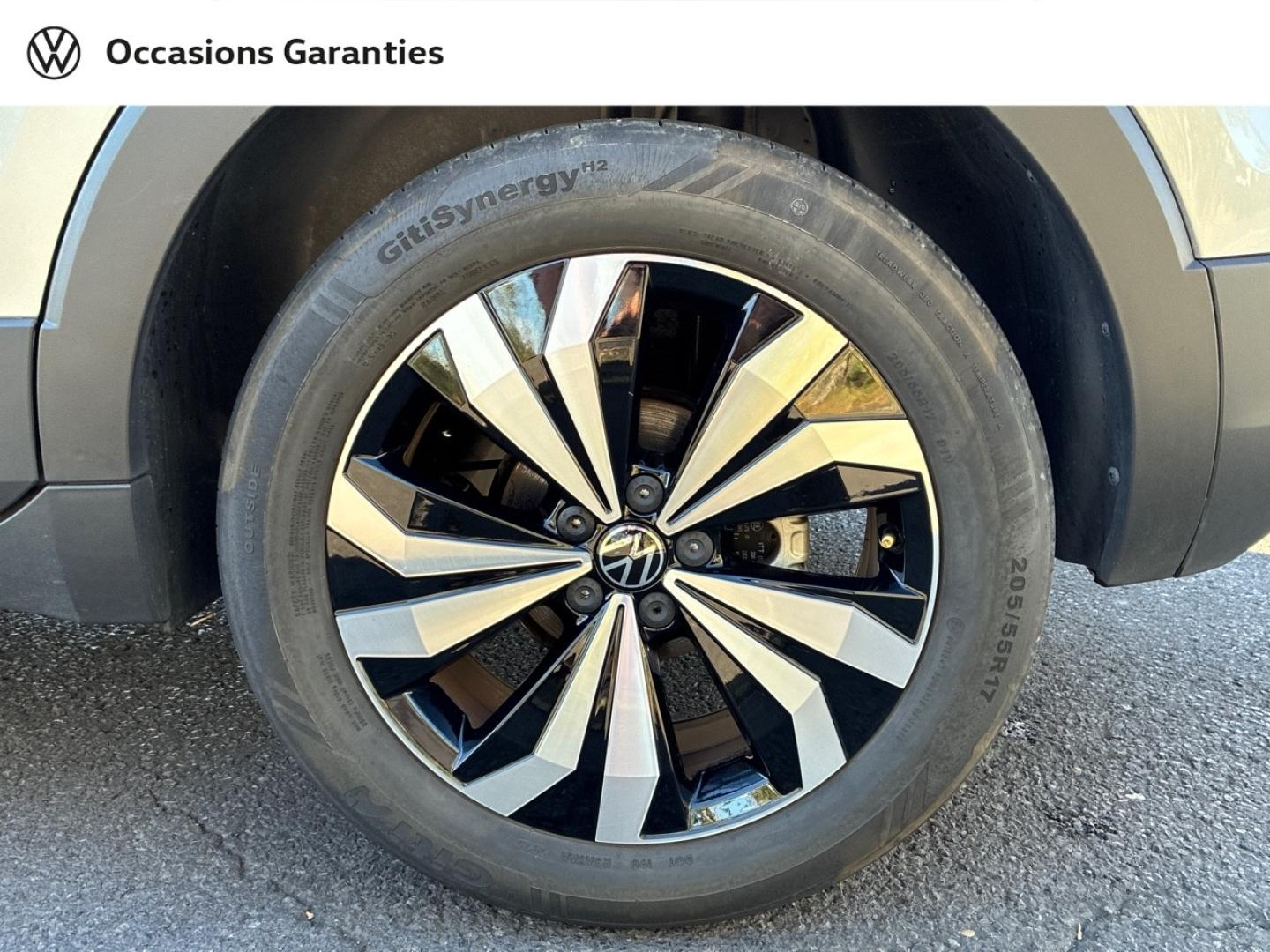 Voitures occasions VOLKSWAGEN T-CROSS Style Clermont-Ferrand