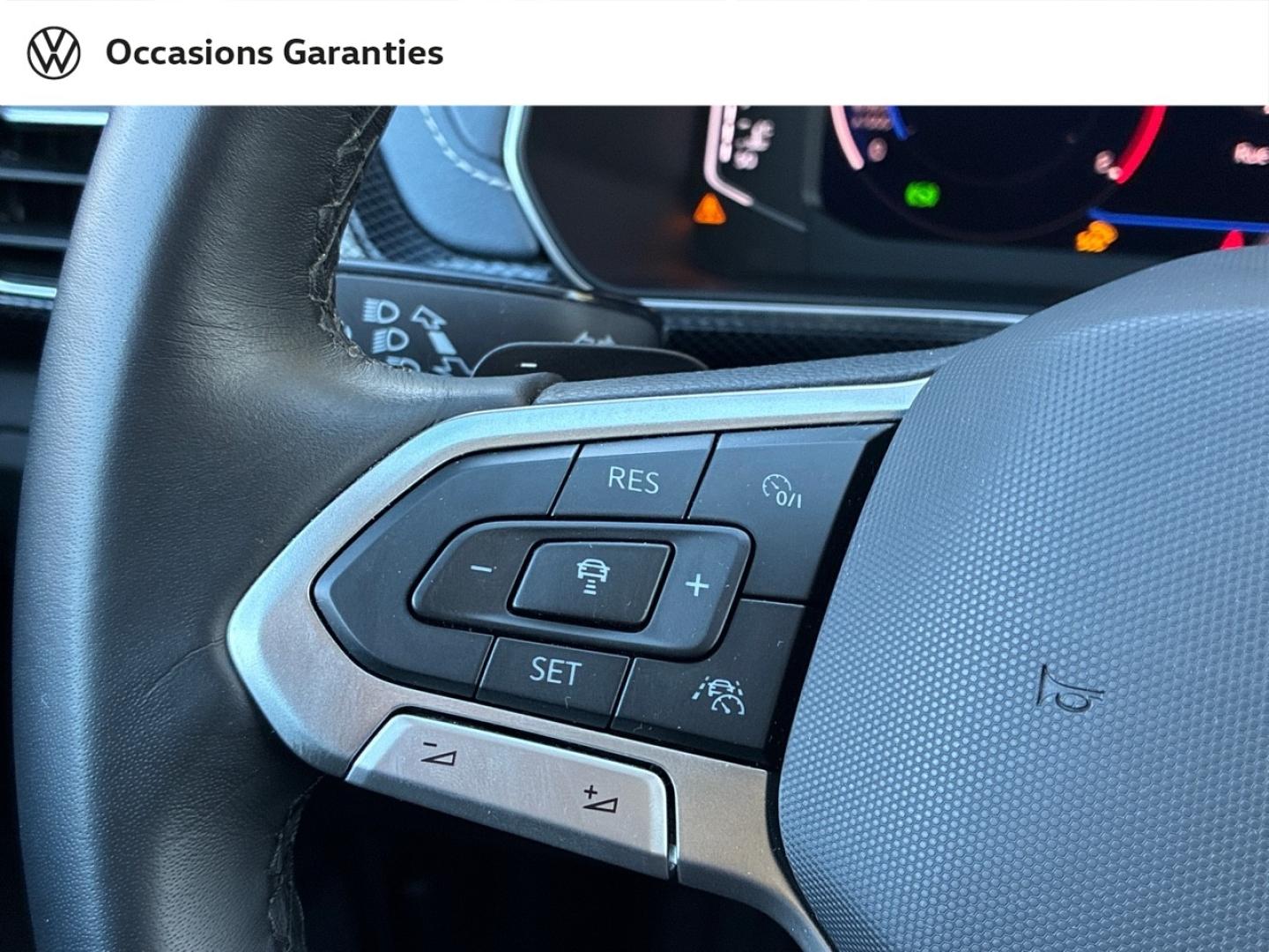 Voitures occasions VOLKSWAGEN T-CROSS Style Clermont-Ferrand