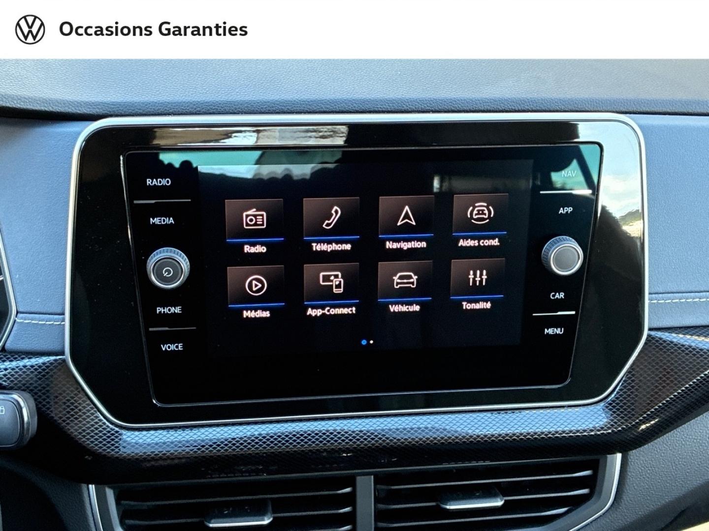 Voitures occasions VOLKSWAGEN T-CROSS Style Clermont-Ferrand