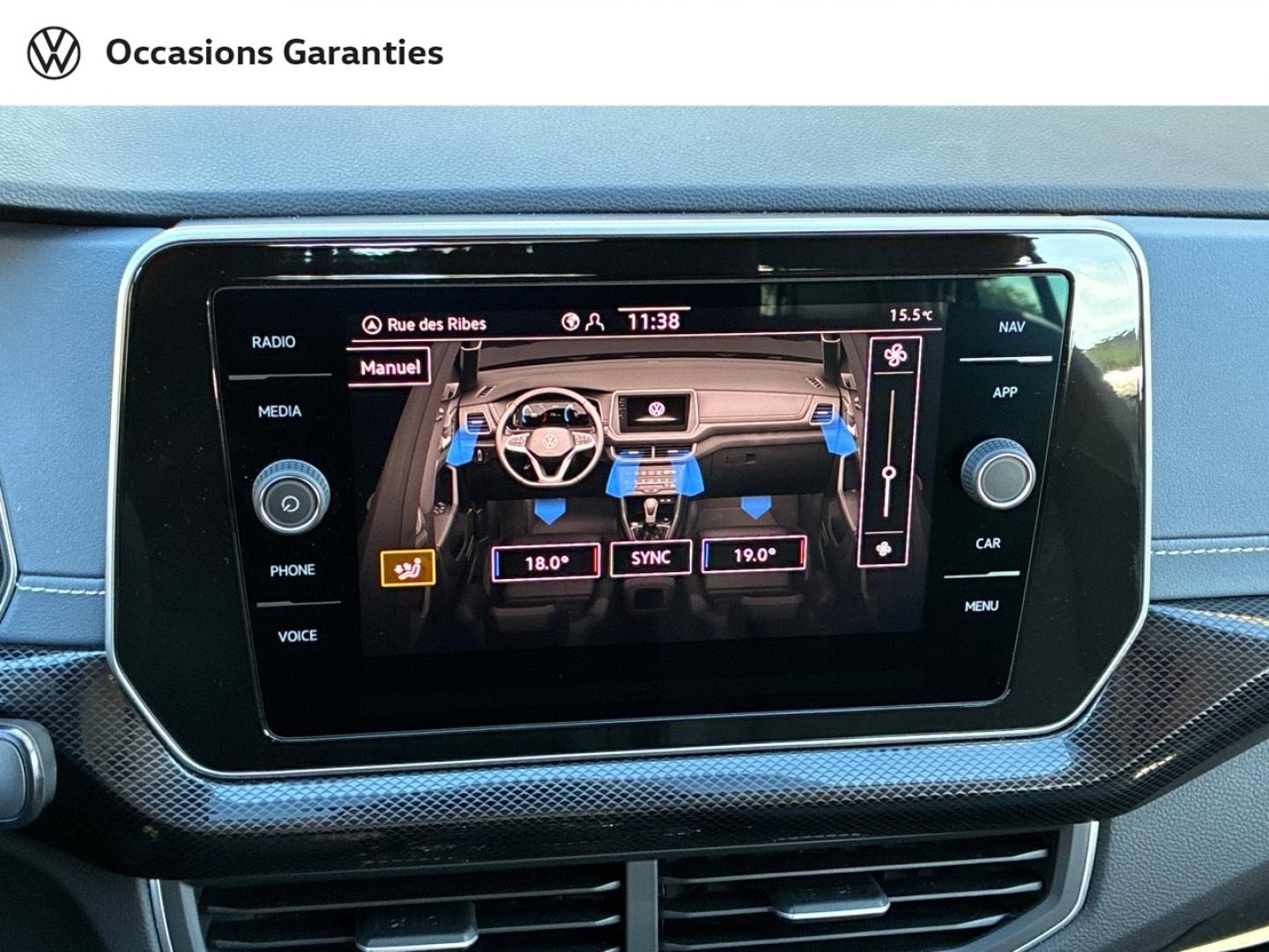Voitures occasions VOLKSWAGEN T-CROSS Style Clermont-Ferrand