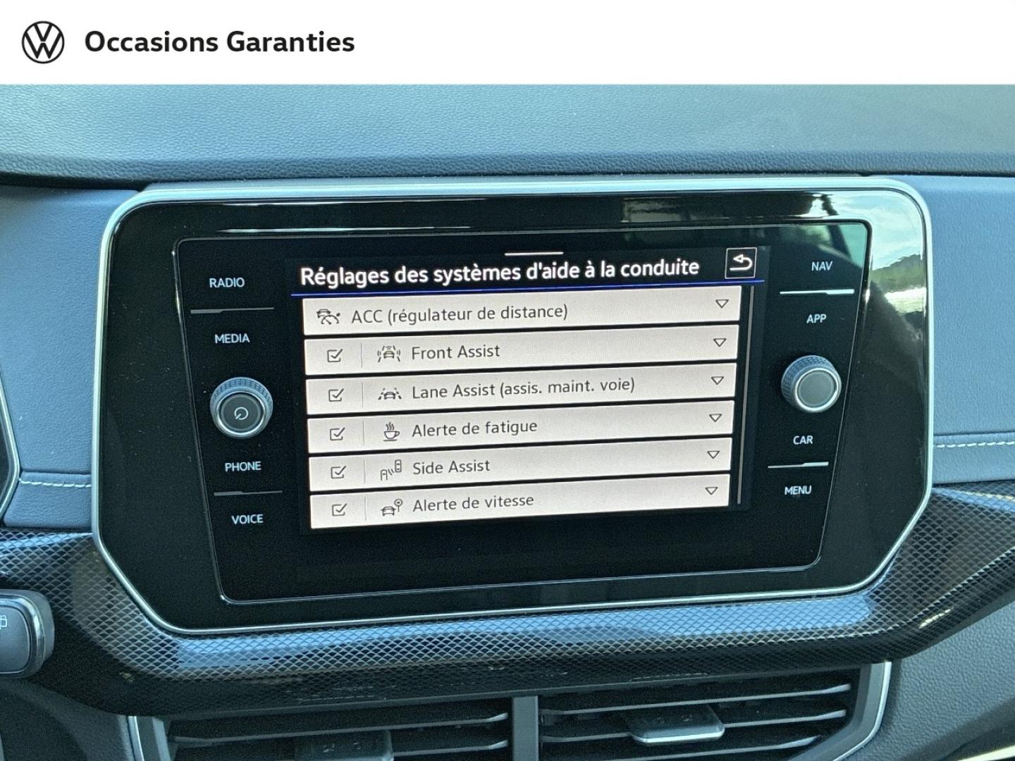 Voitures occasions VOLKSWAGEN T-CROSS Style Clermont-Ferrand