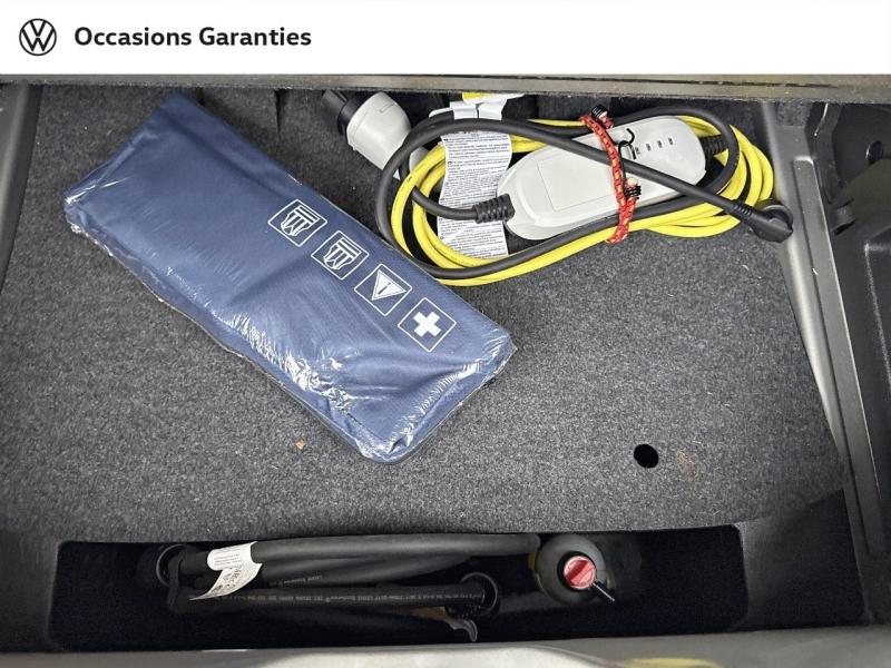 Voitures occasions VOLKSWAGEN e-up! Life Paris