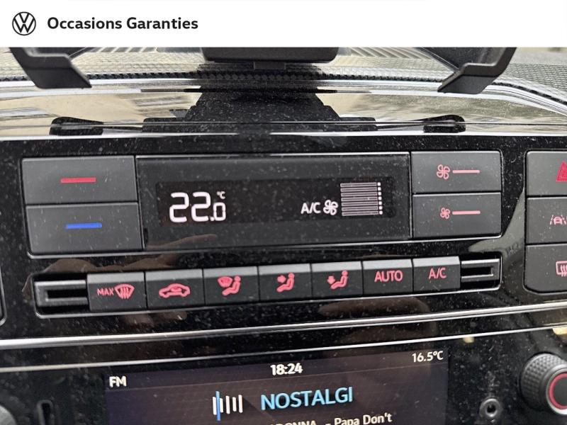 Voitures occasions VOLKSWAGEN e-up! Life Paris