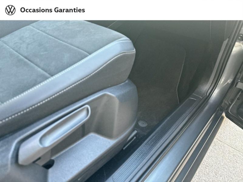 Voitures occasions VOLKSWAGEN T-ROC Style Paris