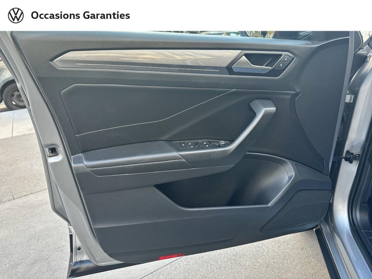 Voitures occasions VOLKSWAGEN T-ROC Style Paris