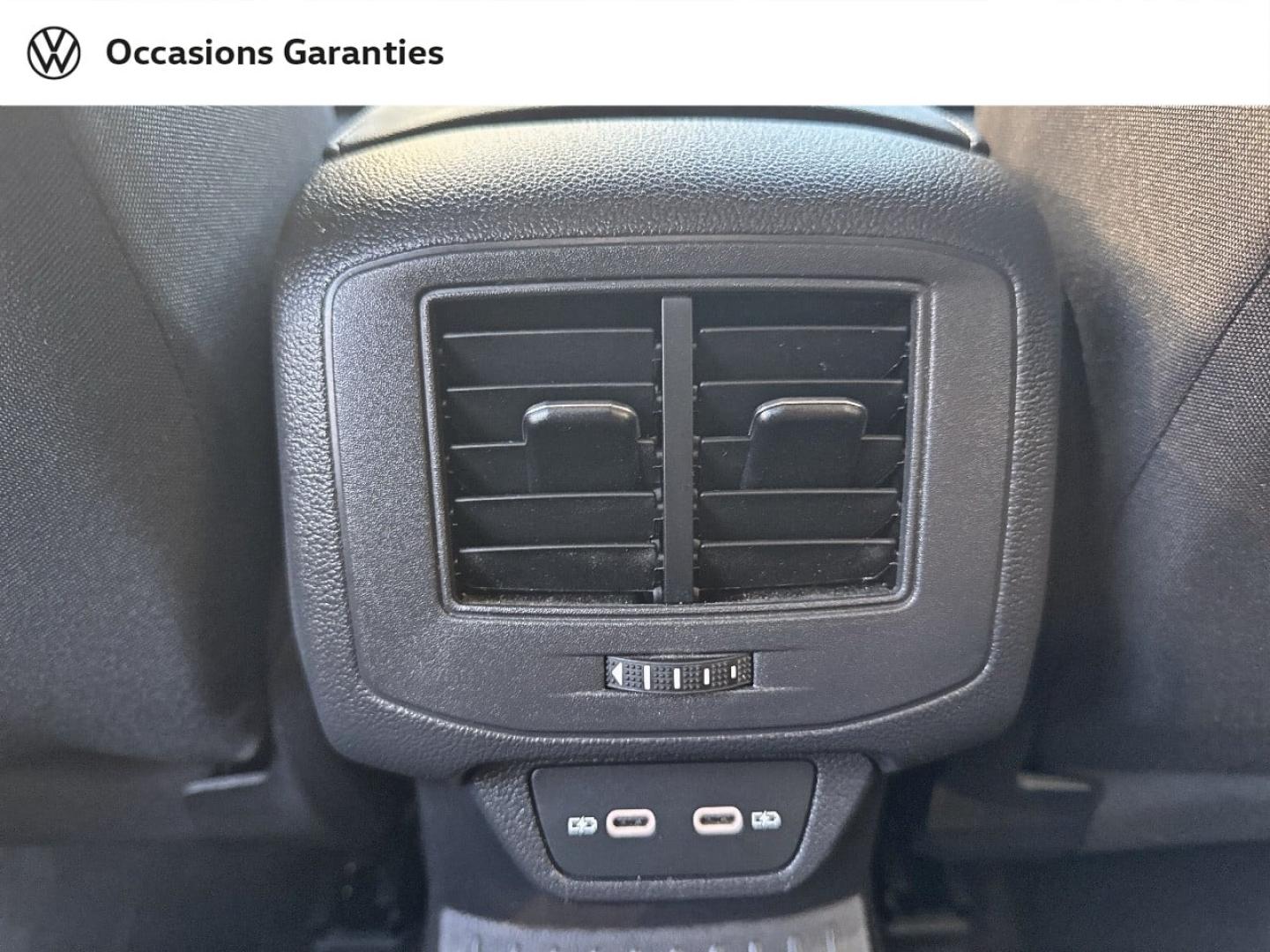 Voitures occasions VOLKSWAGEN T-ROC Style Paris