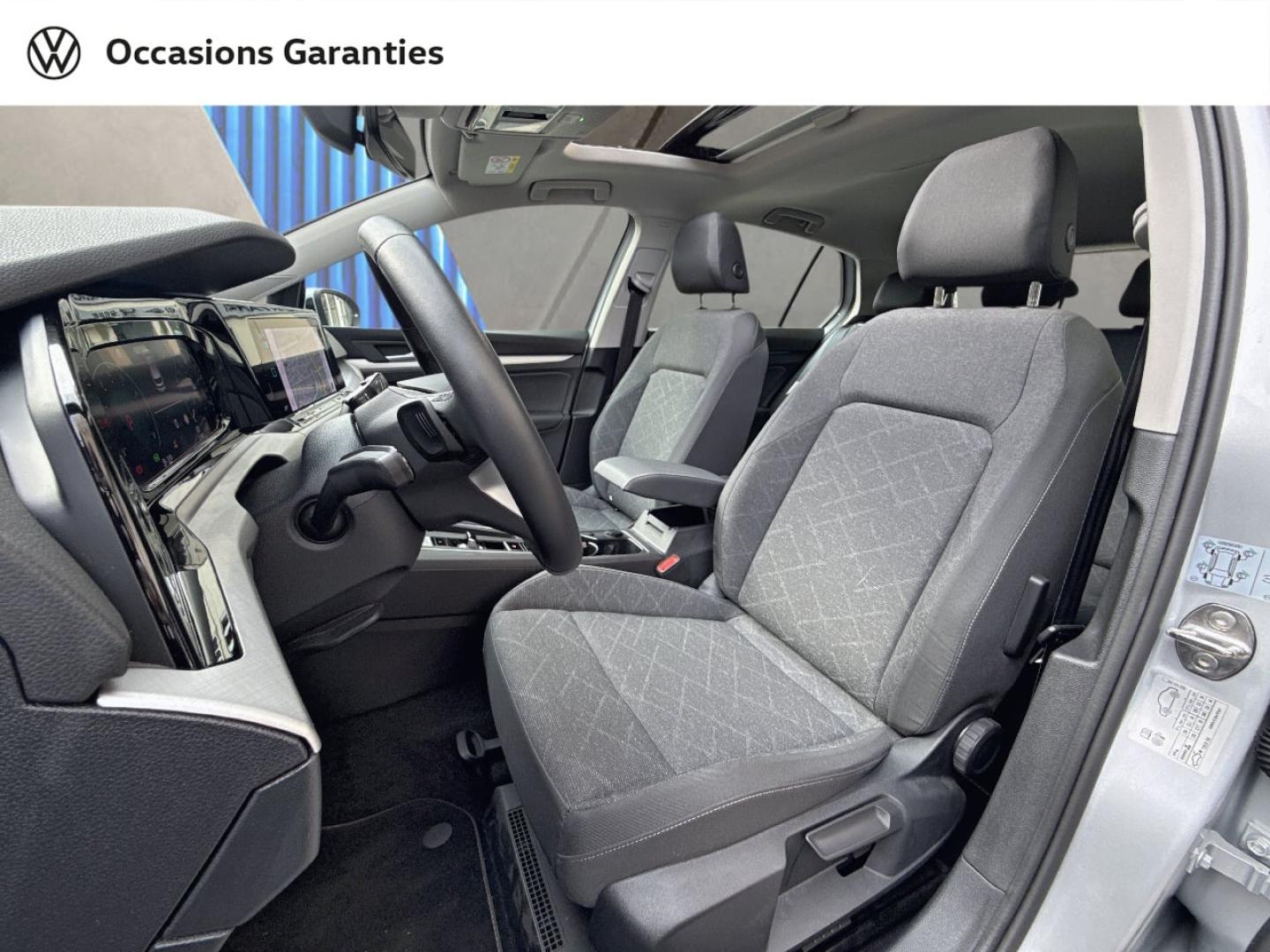 Voitures occasions VOLKSWAGEN GOLF Life Plus Paris