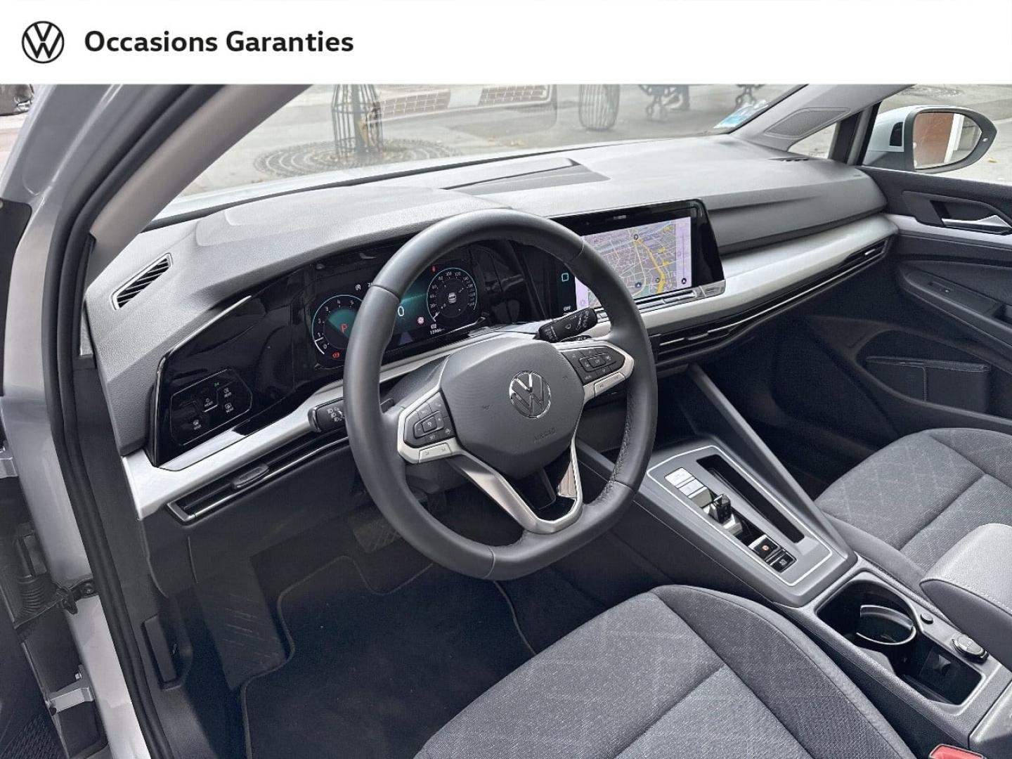 Voitures occasions VOLKSWAGEN GOLF Life Plus Paris