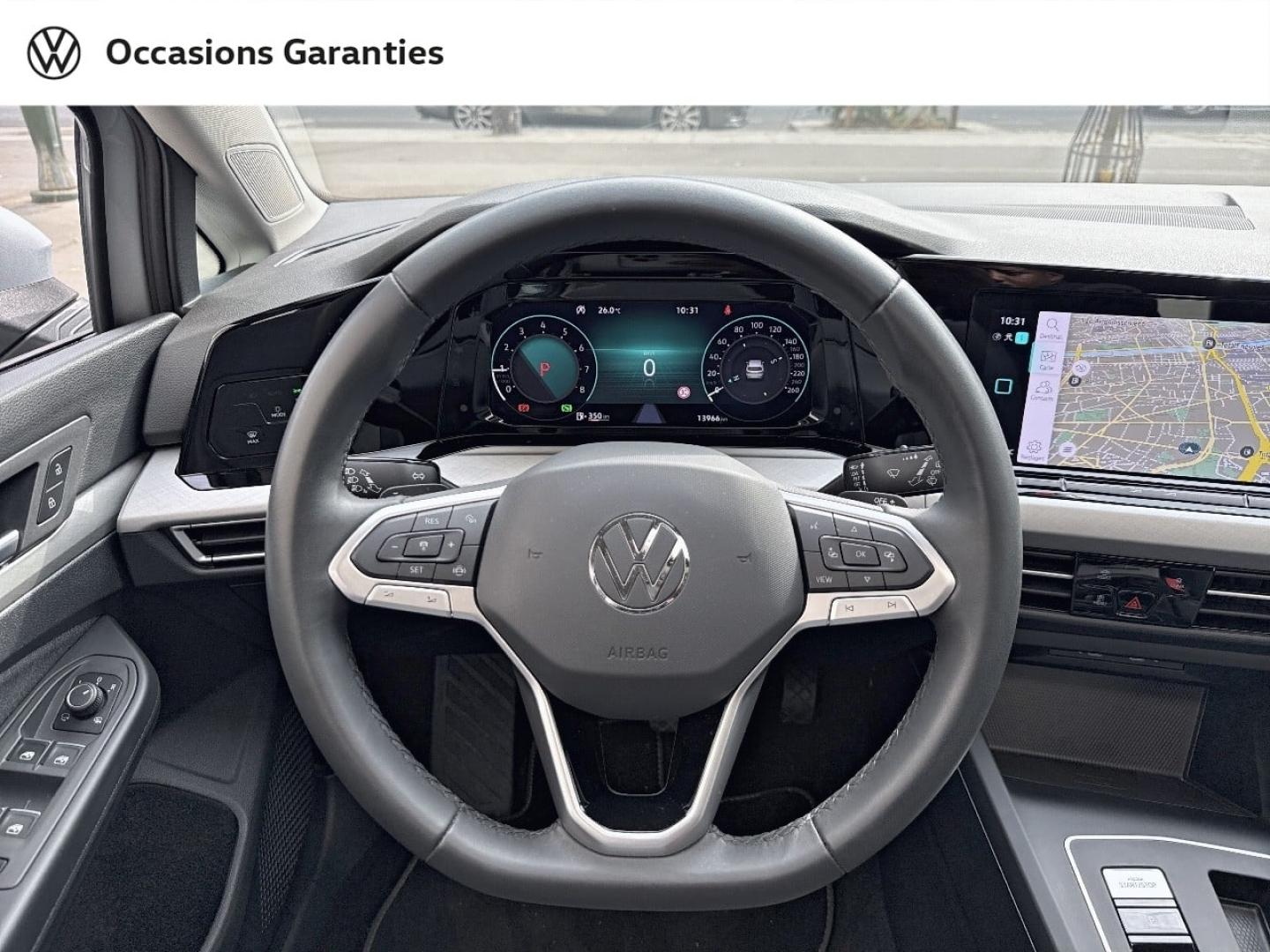 Voitures occasions VOLKSWAGEN GOLF Life Plus Paris