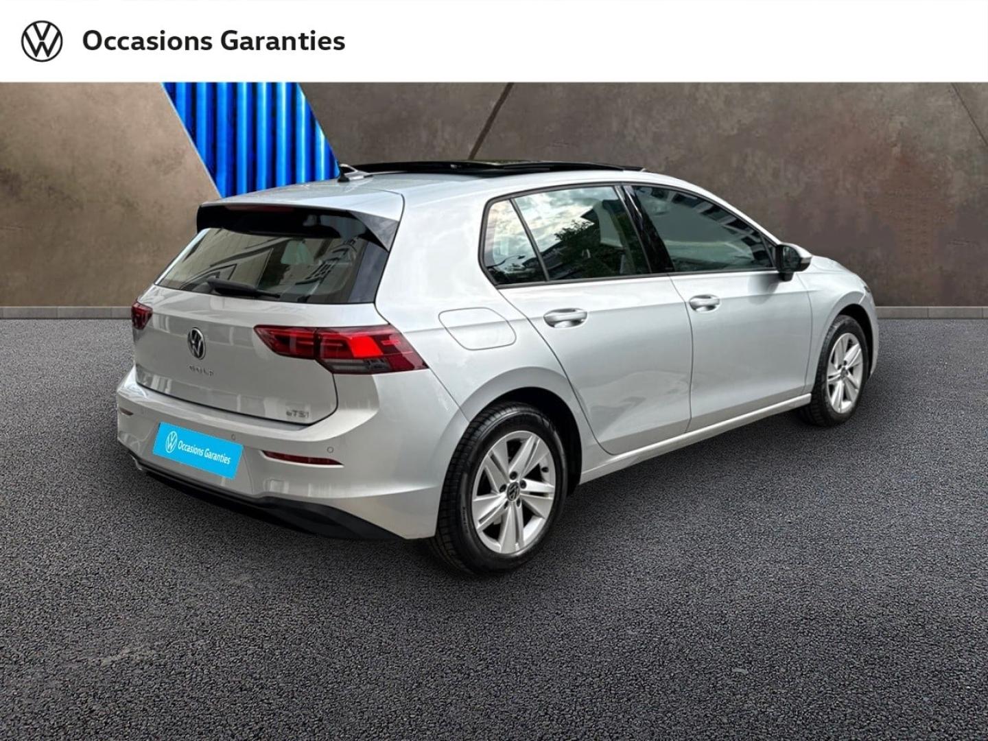 Voitures occasions VOLKSWAGEN GOLF Life Plus Paris