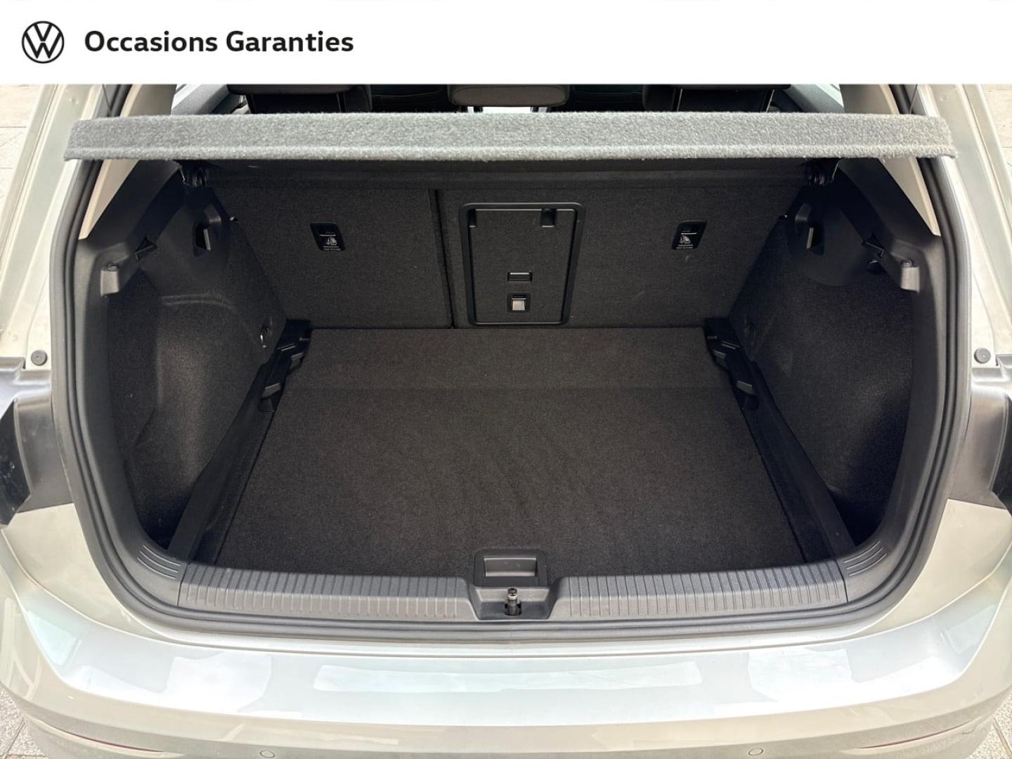 Voitures occasions VOLKSWAGEN GOLF Life Plus Paris