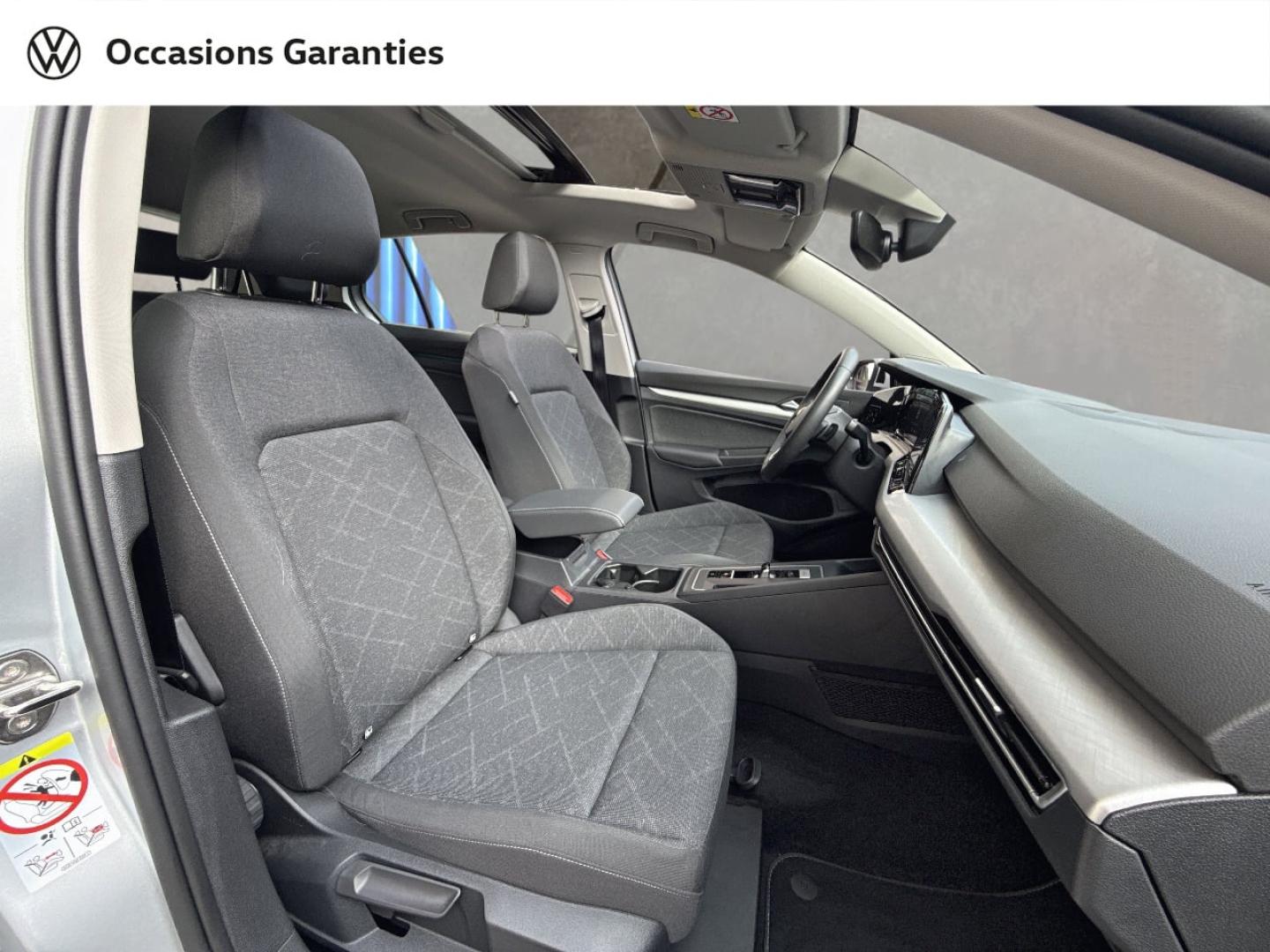 Voitures occasions VOLKSWAGEN GOLF Life Plus Paris