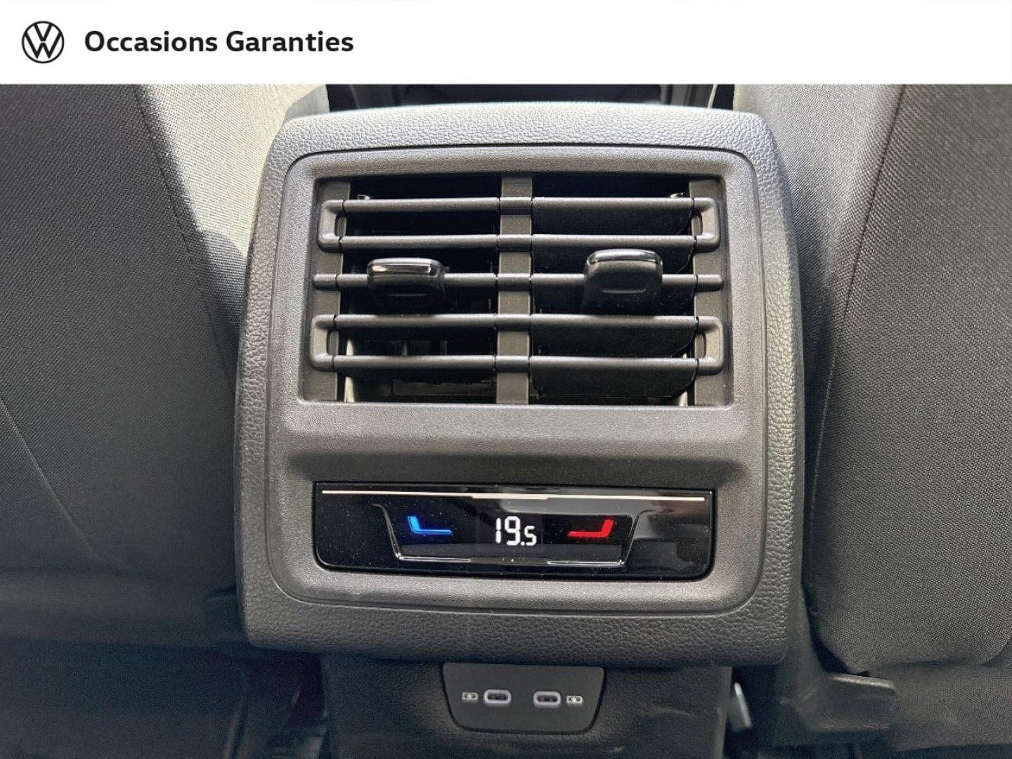 Voitures occasions VOLKSWAGEN GOLF Life Plus Paris