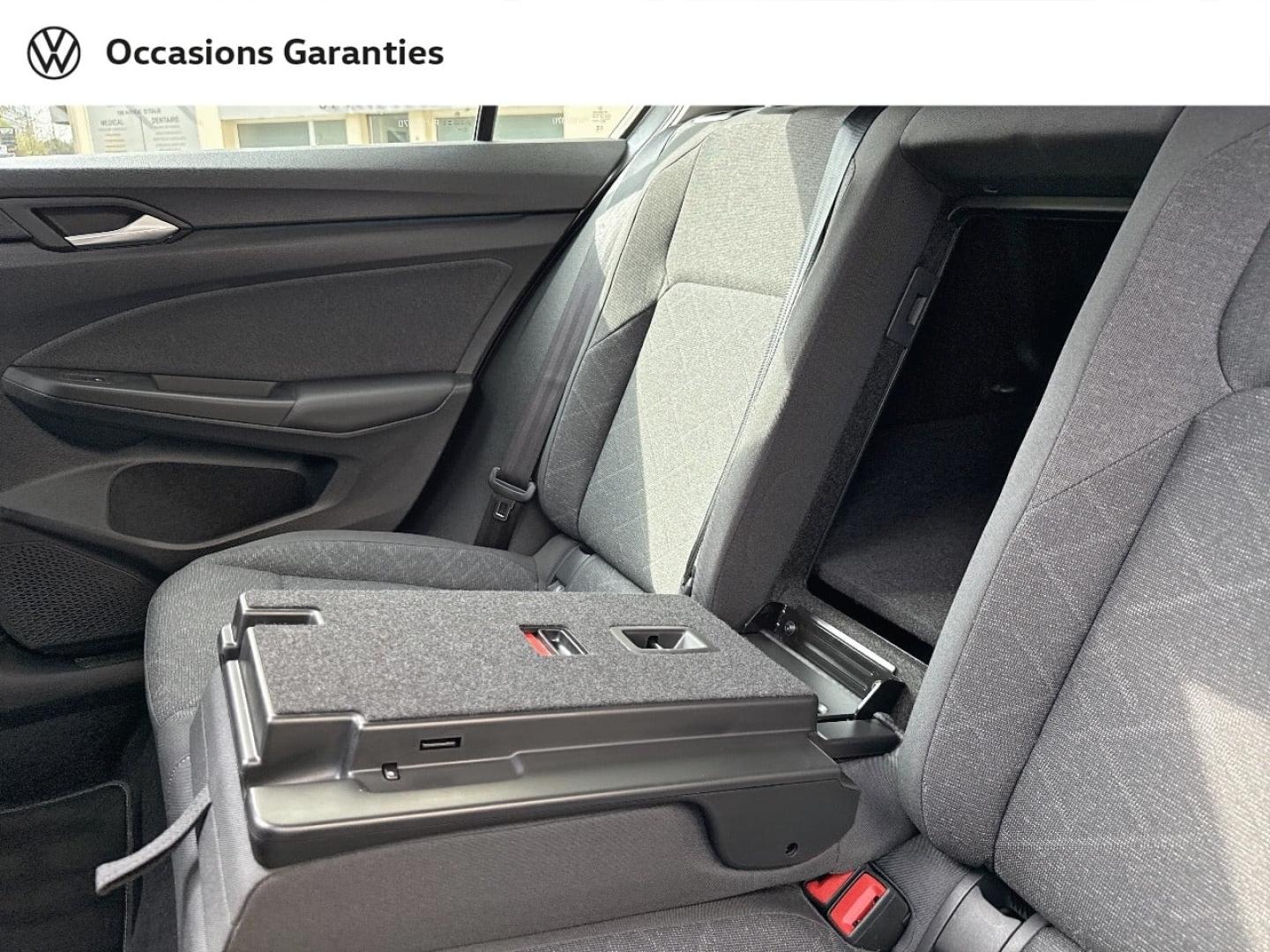 Voitures occasions VOLKSWAGEN GOLF Life Plus Paris