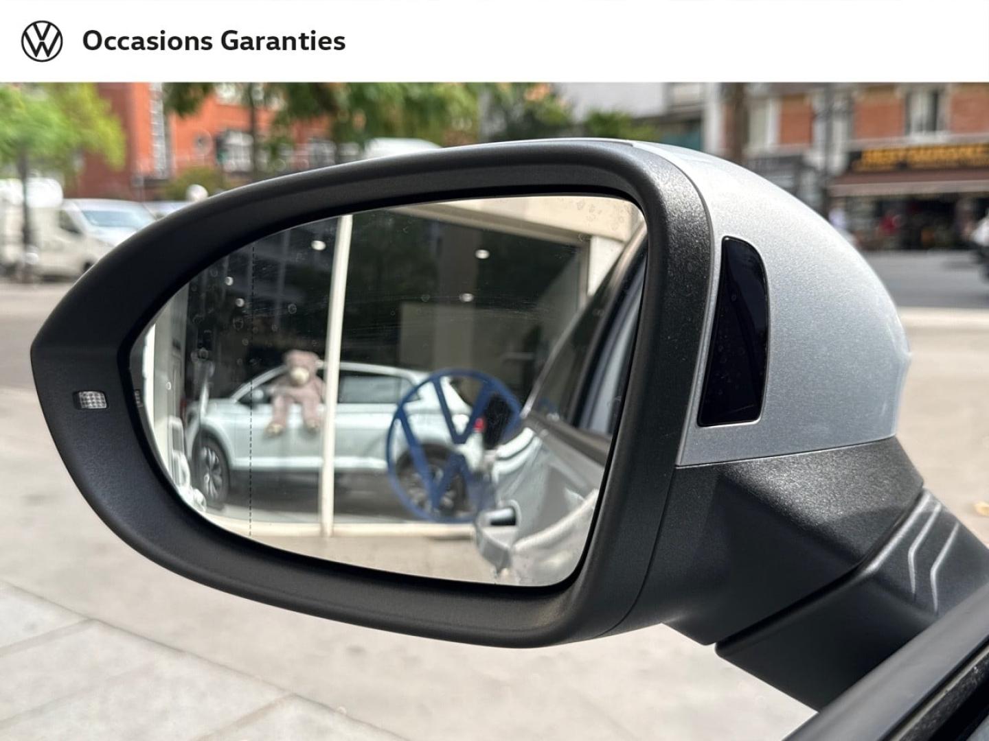 Voitures occasions VOLKSWAGEN GOLF Life Plus Paris
