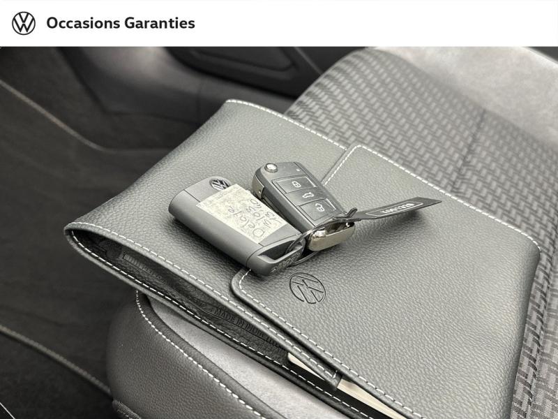 Voitures occasions VOLKSWAGEN T-Roc Cabriolet R-Line Paris