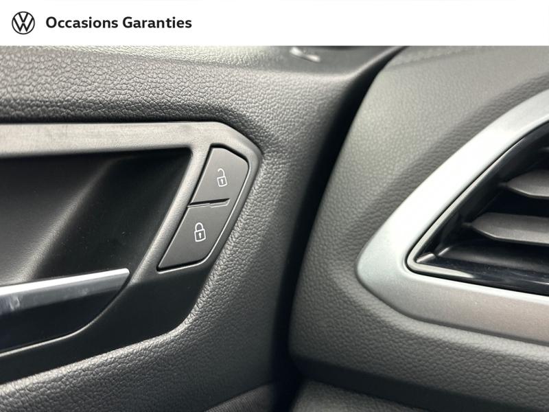 Voitures occasions VOLKSWAGEN T-ROC VW Edition Paris