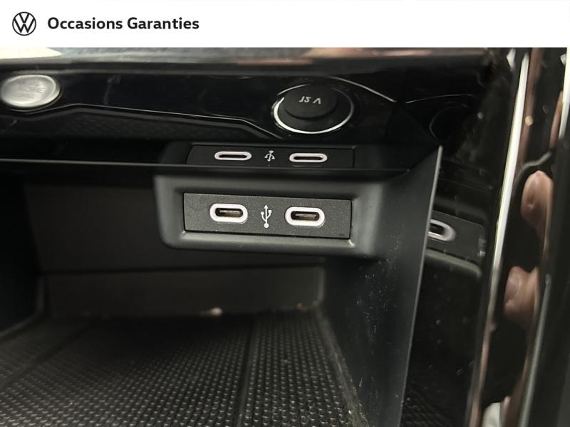 Voitures occasions VOLKSWAGEN T-ROC R-Line Paris