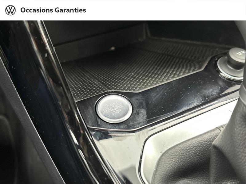 Voitures occasions VOLKSWAGEN T-ROC R-Line Paris