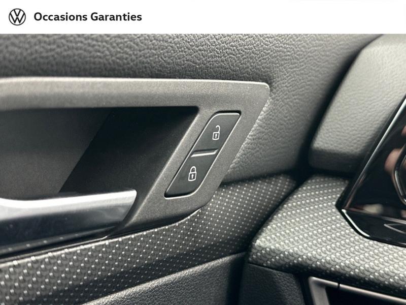 Voitures occasions VOLKSWAGEN GOLF R-Line Paris