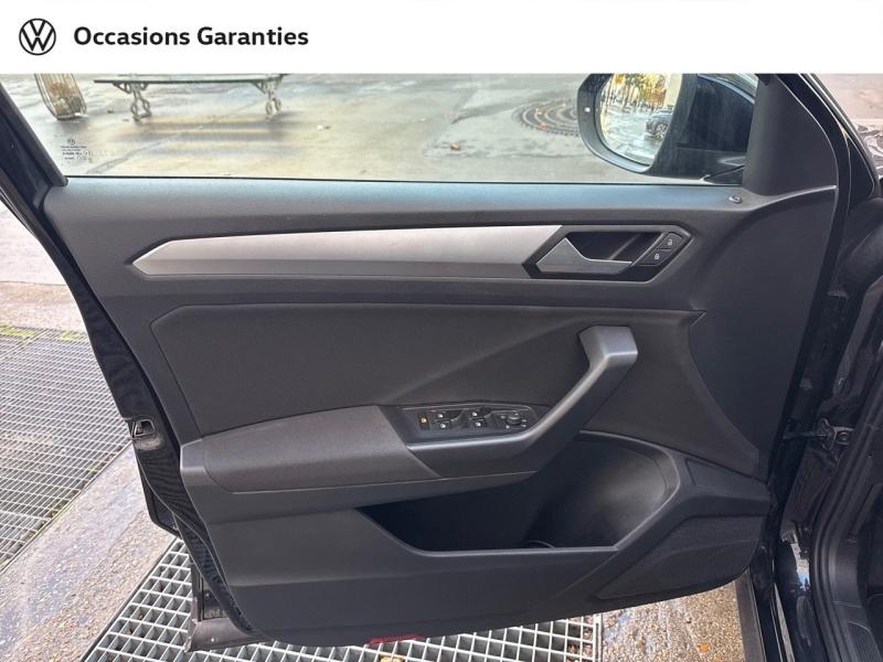 Voitures occasions VOLKSWAGEN T-ROC Life Paris