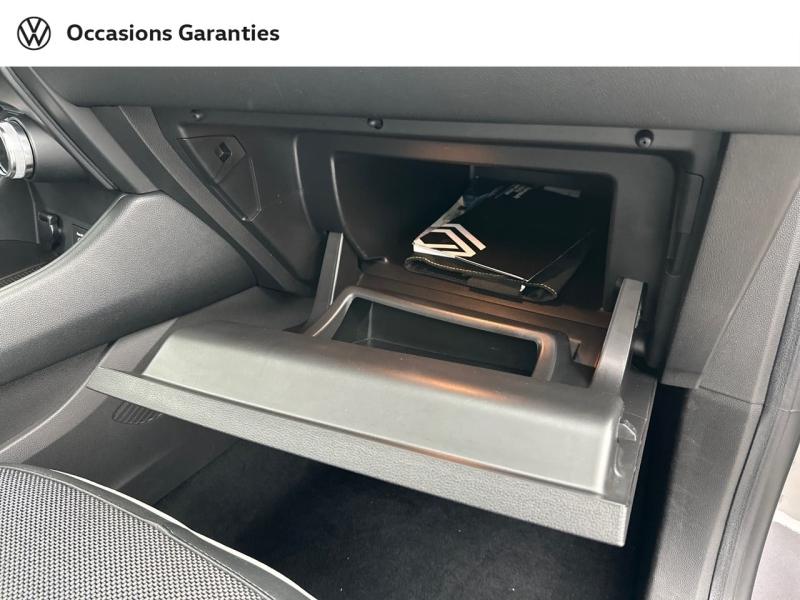 Voitures occasions RENAULT CAPTUR Intens Paris