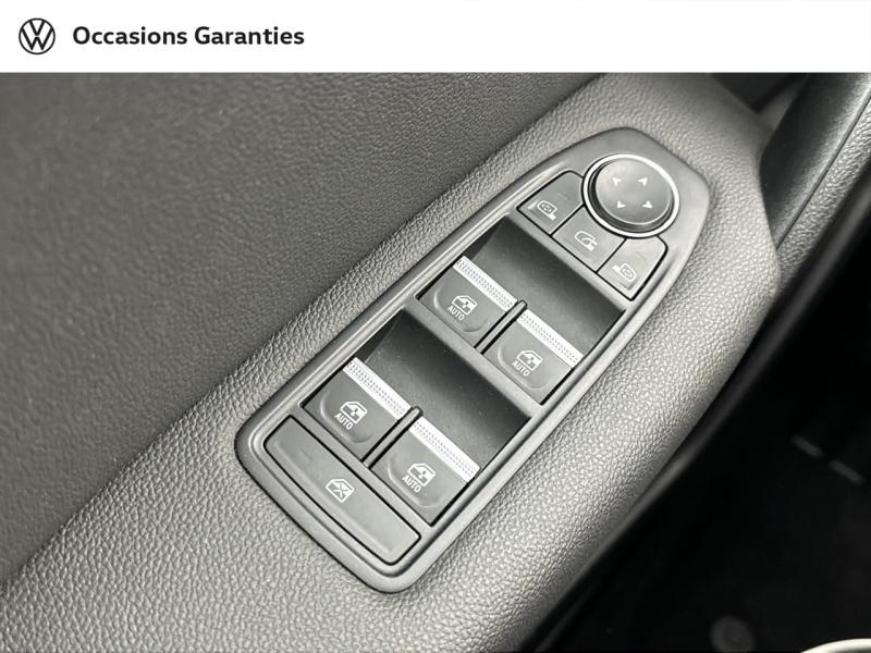 Voitures occasions RENAULT CAPTUR Intens Paris