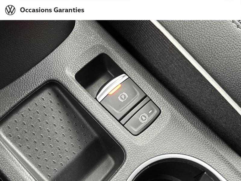 Voitures occasions RENAULT CAPTUR Intens Paris