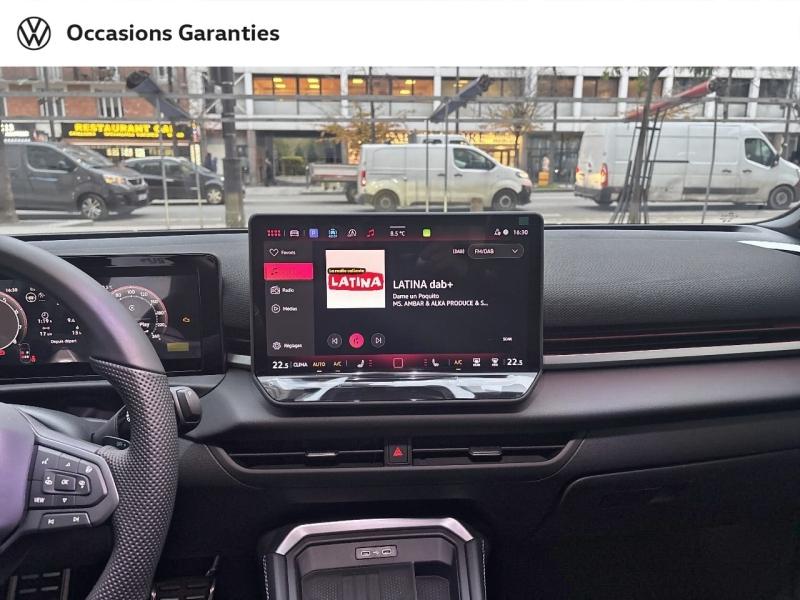 Voitures occasions VOLKSWAGEN T-ROC R-Line Paris