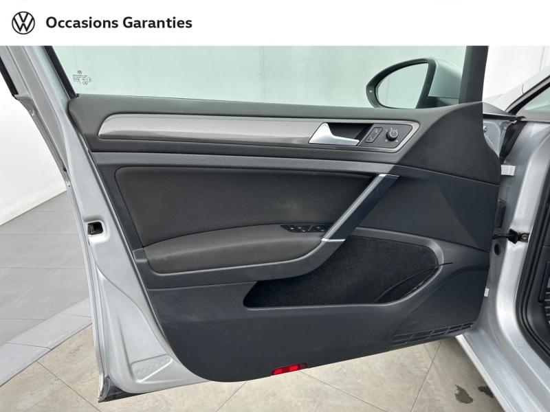 Voitures occasions VOLKSWAGEN GOLF Connect Paris