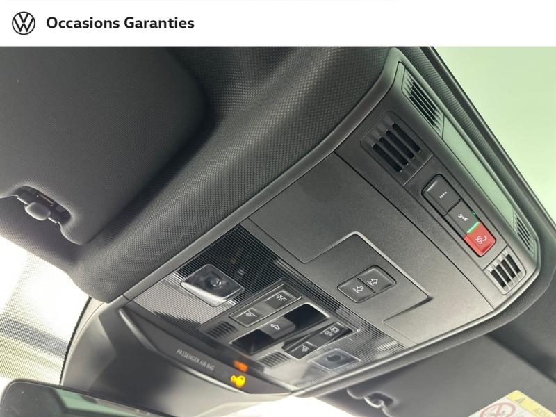 Voitures occasions VOLKSWAGEN T-ROC R-Line Paris