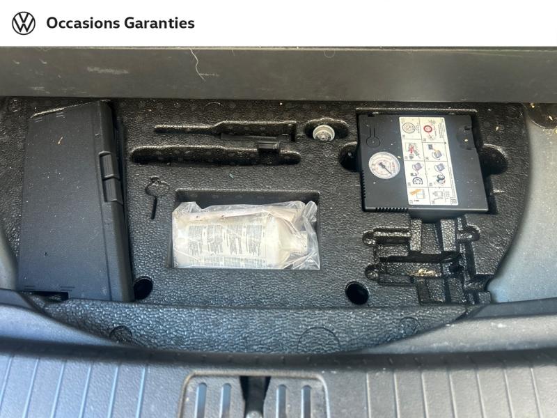 Voitures occasions VOLKSWAGEN TOURAN IQ.Drive Paris