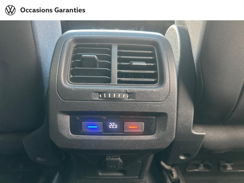 Voitures occasions VOLKSWAGEN TOURAN IQ.Drive Paris