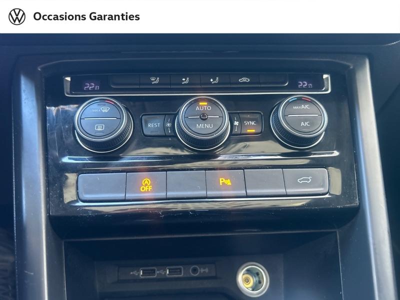 Voitures occasions VOLKSWAGEN TOURAN IQ.Drive Paris