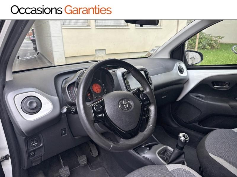 Voitures occasions TOYOTA AYGO x-play Paris