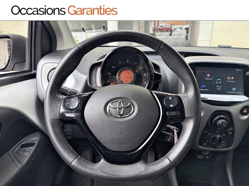 Voitures occasions TOYOTA AYGO x-play Paris